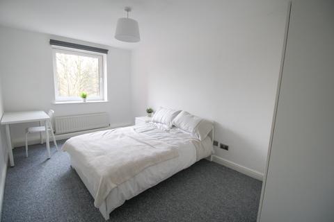 2 bedroom apartment to rent, 205 Clarendon Road, Leeds LS29DU