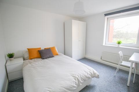 2 bedroom apartment to rent, 205 Clarendon Road, Leeds LS29DU