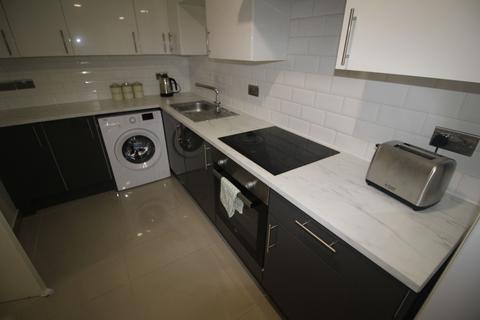 2 bedroom flat to rent, Flat 88, 205 Clarendon Road, Leeds, LS2 9DU