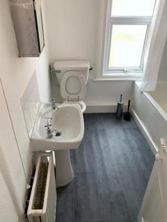 2 bedroom house to rent, 7 Beamsley Place, LS6 1JZ