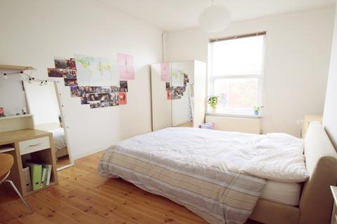 5 bedroom apartment to rent, Victoria Terrace, Leeds LS3 1BX