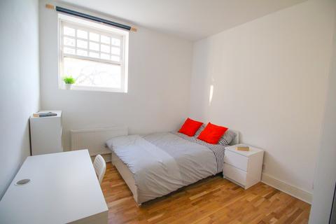 3 bedroom apartment to rent, Victoria Street, Leeds LS3 1BU