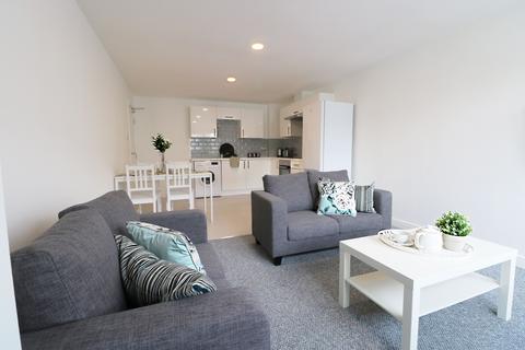 3 bedroom flat to rent, Flat 61, 205 Clarendon Road, Leeds, LS2 9DU
