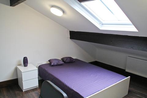 2 bedroom apartment to rent, Kelso Road, Leeds LS2 9DU