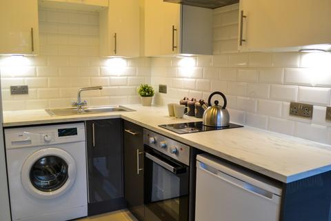 2 bedroom flat to rent, Flat 84, 205 Clarendon Road, Leeds, LS2 9DU