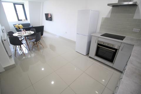 3 bedroom apartment to rent, Clarendon Road, Leeds LS2 9NZ