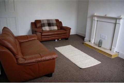 2 bedroom terraced house to rent, Harold Street, Leeds LS6 1PL