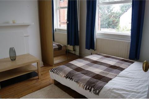 2 bedroom house to rent, 7 Harold Street, LS6 1PL
