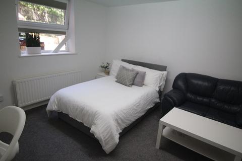 1 bedroom flat to rent, Flat 80, 205 Clarendon Road, Leeds, LS2 9DU