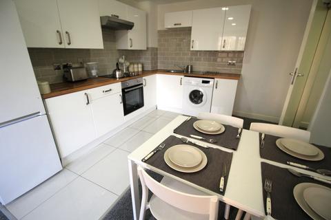 3 bedroom flat to rent, Flat 49, 205 Clarendon Road, Leeds, West Yorkshire, LS2 9DU