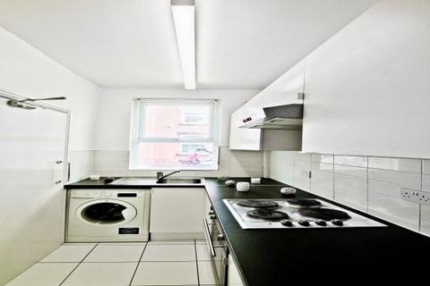 2 bedroom house to rent, 20 Harold Walk, LS6 1PS