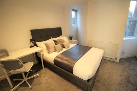 3 bedroom apartment to rent - 55 Clarendon Road, Leeds LS2 9NZ