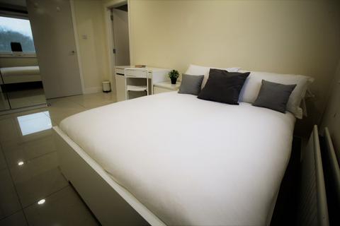 3 bedroom flat to rent, Flat 77, 205 Clarendon Road, Leeds, LS2 9DU