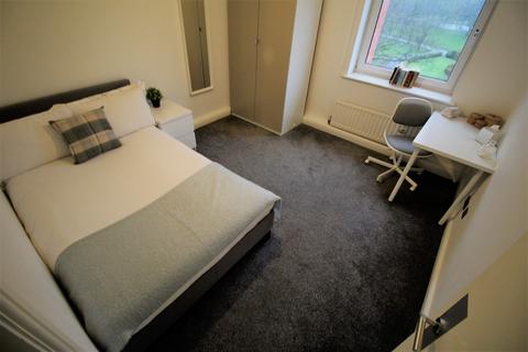 3 bedroom flat to rent, Flat 77, 205 Clarendon Road, Leeds, LS2 9DU