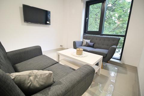3 bedroom apartment to rent, 59-61 Clarendon Road, Leeds LS2 9NZ
