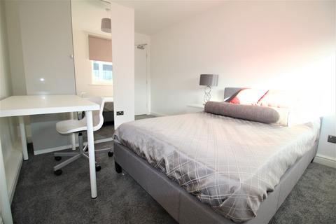3 bedroom apartment to rent, 205 Clarendon Road,  LS2 9DU