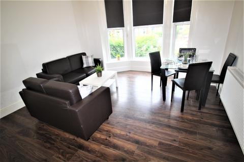 2 bedroom apartment to rent, 27 Kelso Road, Leeds LS29PR