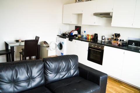 3 bedroom apartment to rent, Victoria Street, Leeds LS3 1BU