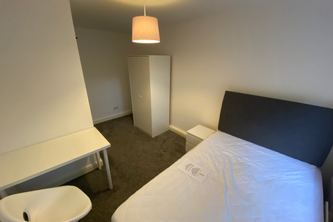 2 bedroom flat to rent, Flat 32, 205 Clarendon Road, Leeds, LS2 9DU