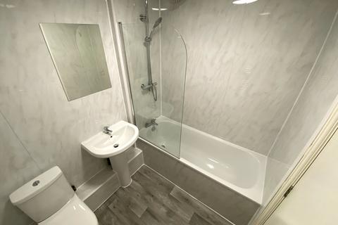 2 bedroom flat to rent, Flat 32, 205 Clarendon Road, Leeds, LS2 9DU