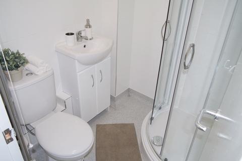 Studio to rent, 46 Headingley Lane Flat 2,  LS6 2EL