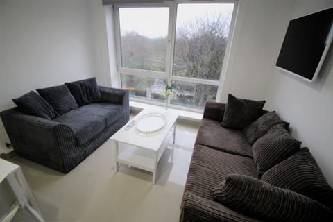2 bedroom flat to rent, Flat 79, 205 Clarendon Road, Leeds, LS2 9DU