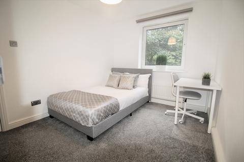 2 bedroom apartment to rent, 205 Clarendon Road, Leeds LS29DU