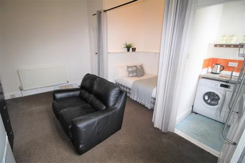 Studio to rent, Brudenell Road, LEEDS LS6 1BD