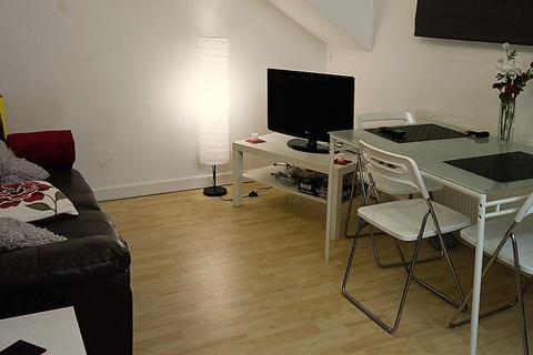 2 bedroom apartment to rent, 16 Kelso Road, Leeds LS2 9PR