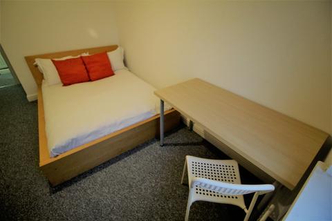 2 bedroom flat to rent, Flat 72, 205 Clarendon Road, Leeds, LS2 9DU