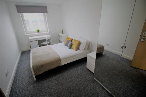 3 bedroom apartment to rent, 205 Clarendon Road,  Ls2 9DU