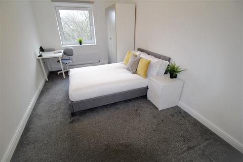 3 bedroom flat to rent, Flat 65, 205 Clarendon Road, Leeds, LS2 9DU