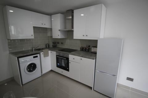 2 bedroom flat to rent, Flat 43, 205 Clarendon Road, Leeds, LS2 9DU