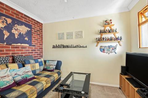 18 Anson Way, Bicester, OX26 4UH