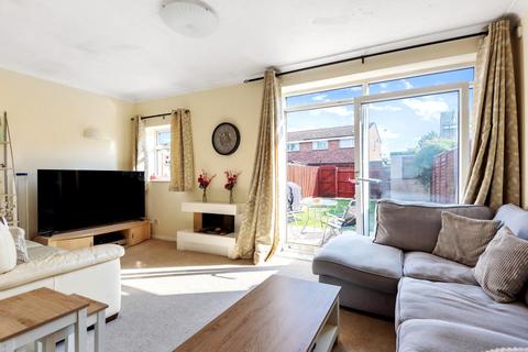 18 Anson Way, Bicester, OX26 4UH