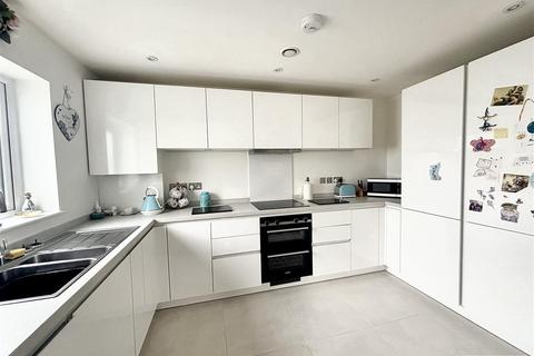 2 bedroom apartment for sale, The Chase, Topsham