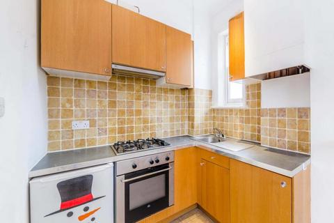 1 bedroom flat to rent, Glenloch Road, Belsize Park, NW3