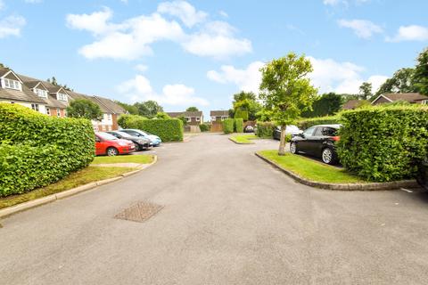 19 Derwent Close, Amersham, HP7 9PG
