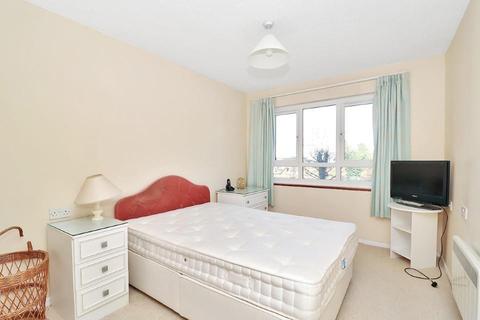 1 bedroom apartment for sale - Kingslodge, King George V Road, Amersham, Buckinghamshire, HP6