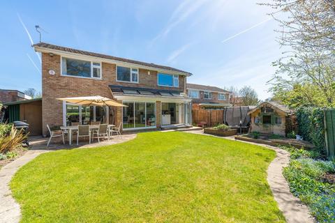 5 Cedar Grove, Amersham, HP7 9BG