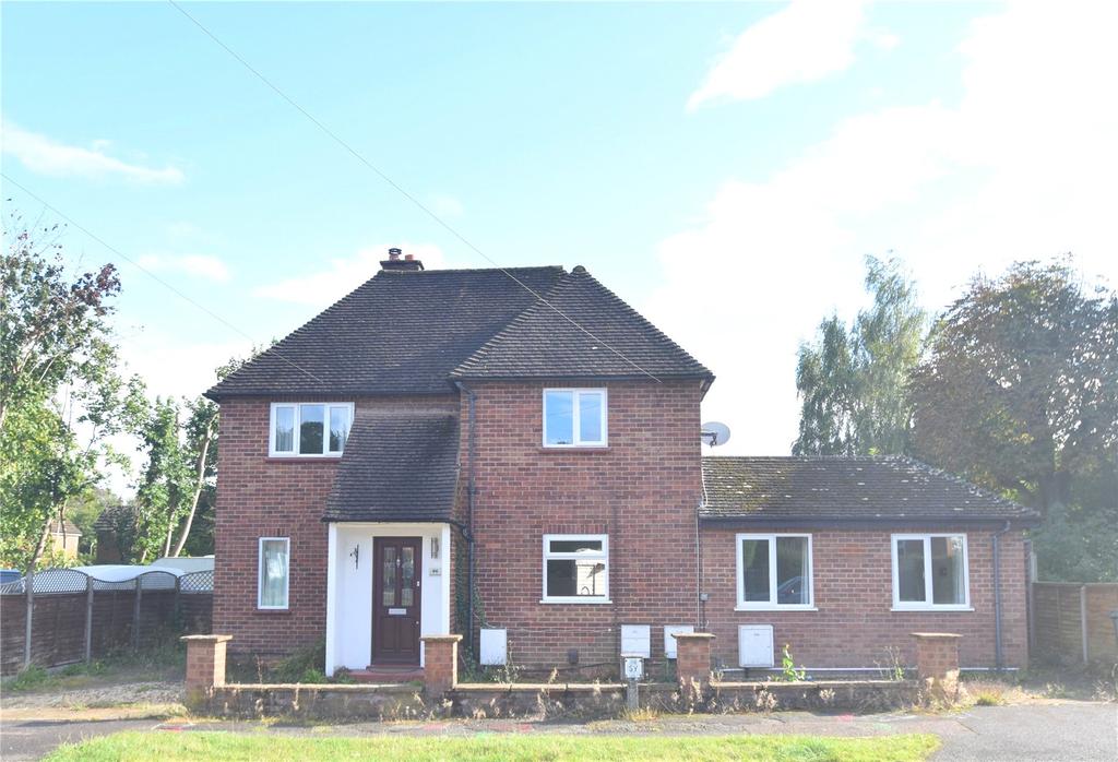 Grove Road, Amersham, Buckinghamshire, HP6 3 bed semidetached house