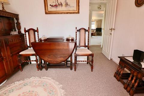 28 Juniper Gardens, Bingham, Nottingham, NG13 8UA