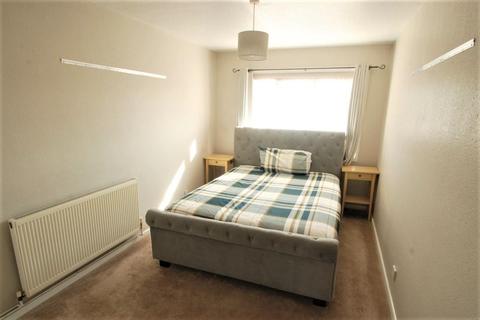 136 Whitley Close, Stanwell, Staines-upon-thames, TW19 7EY