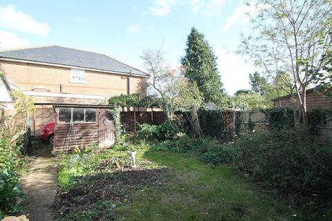 28 School Road, Ashford, TW15 2AJ