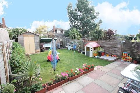 110 Whitley Close, Stanwell, Staines-upon-thames, TW19 7EY