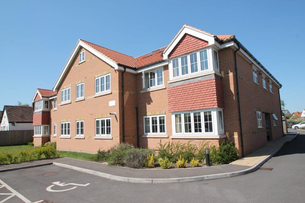 Newman Court, 467473 Staines Road West, Ashford, Middlesex, TW15 2 bed
