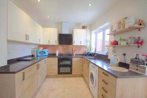 12 Cheyne Road, Ashford, TW15 1TH