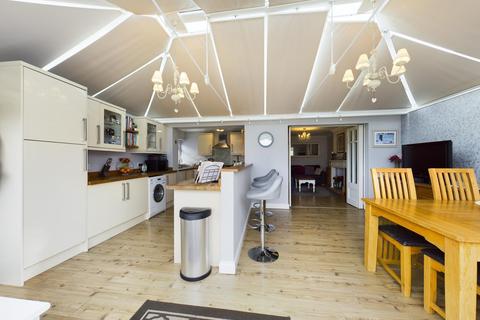 26 Doris Road, Ashford, TW15 1LR