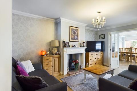 26 Doris Road, Ashford, TW15 1LR