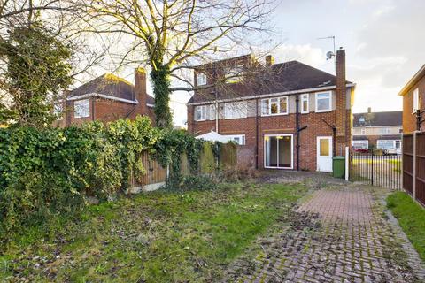 59 Glenfield Road, Ashford, TW15 1JJ